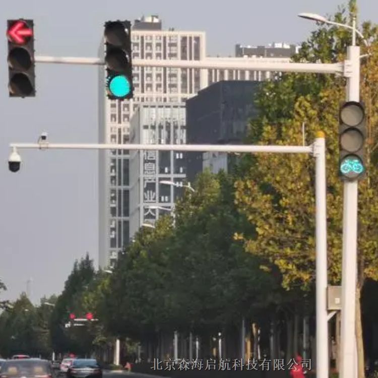 長期供應(yīng)馬路各種監(jiān)控桿 綜合桿 廠家批發(fā)